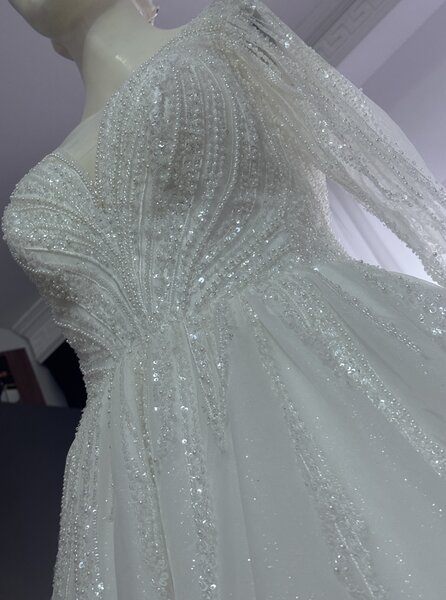 Rochie mireasa tip printesa