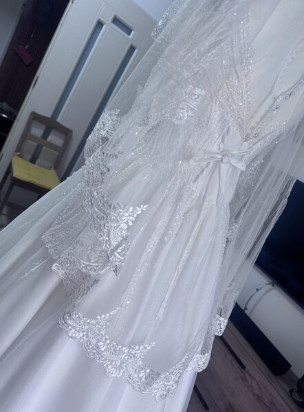 Rochie mireasa tip printesa